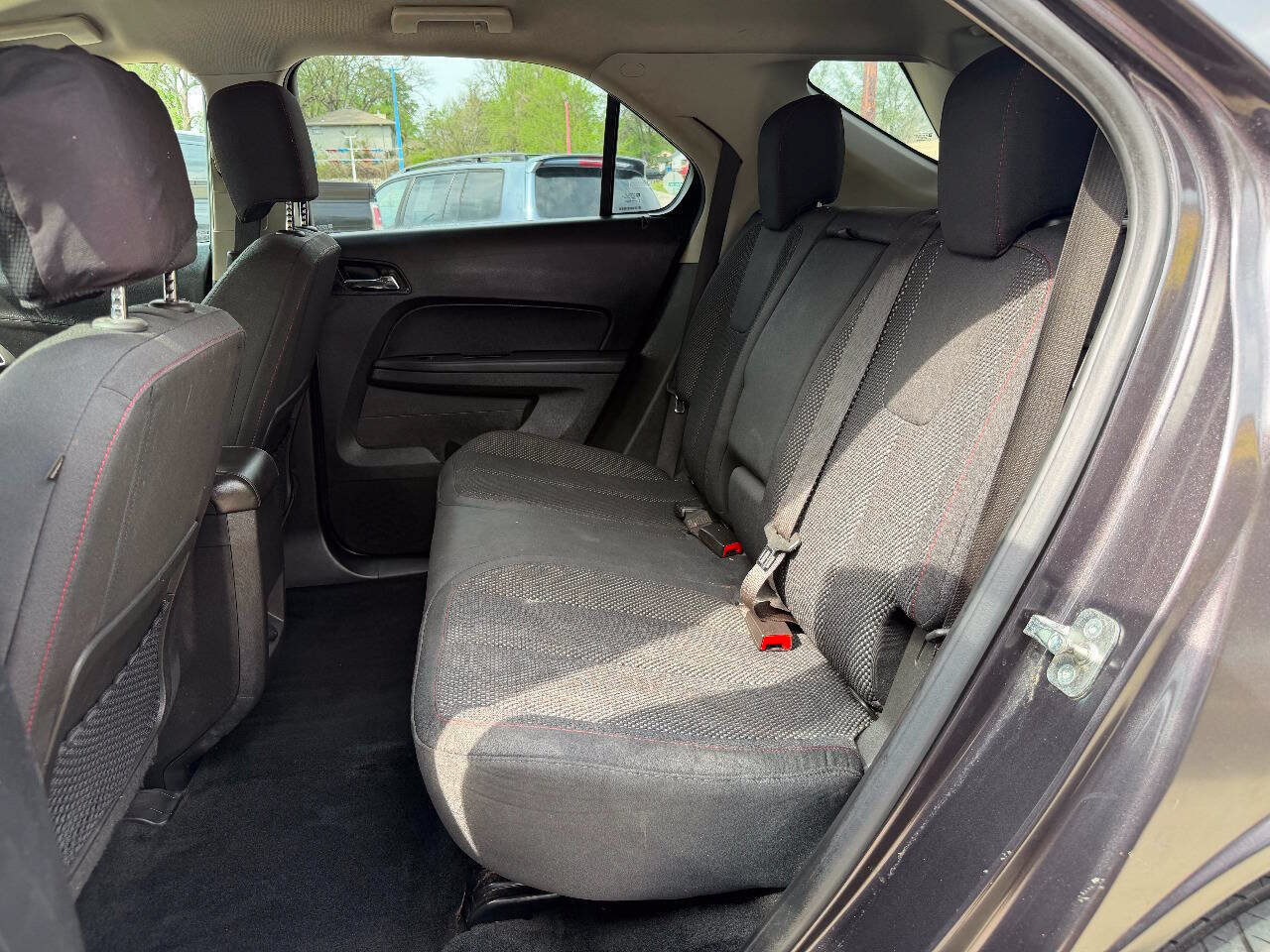 Used 2015 Chevrolet Equinox LT w/ Driver Convenience Package FWD image 12