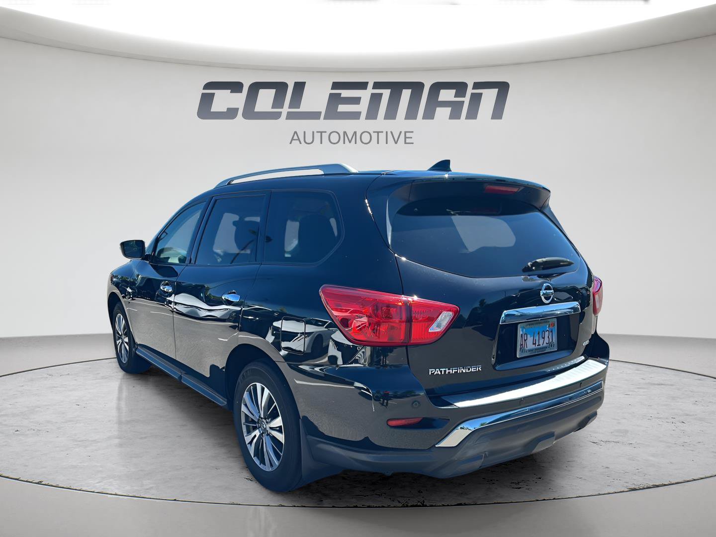 Used 2020 Nissan Pathfinder S AWD/4WD image 8