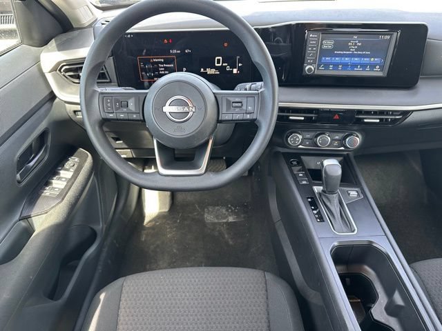 Used 2025 Nissan Kicks S FWD image 12