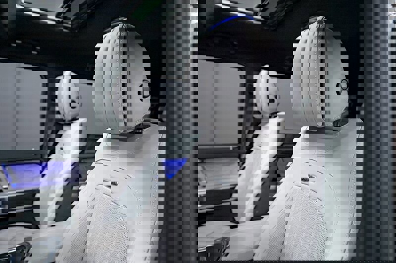 Used 2025 Mercedes-Benz G 63 AMG AMG G 63 image 3