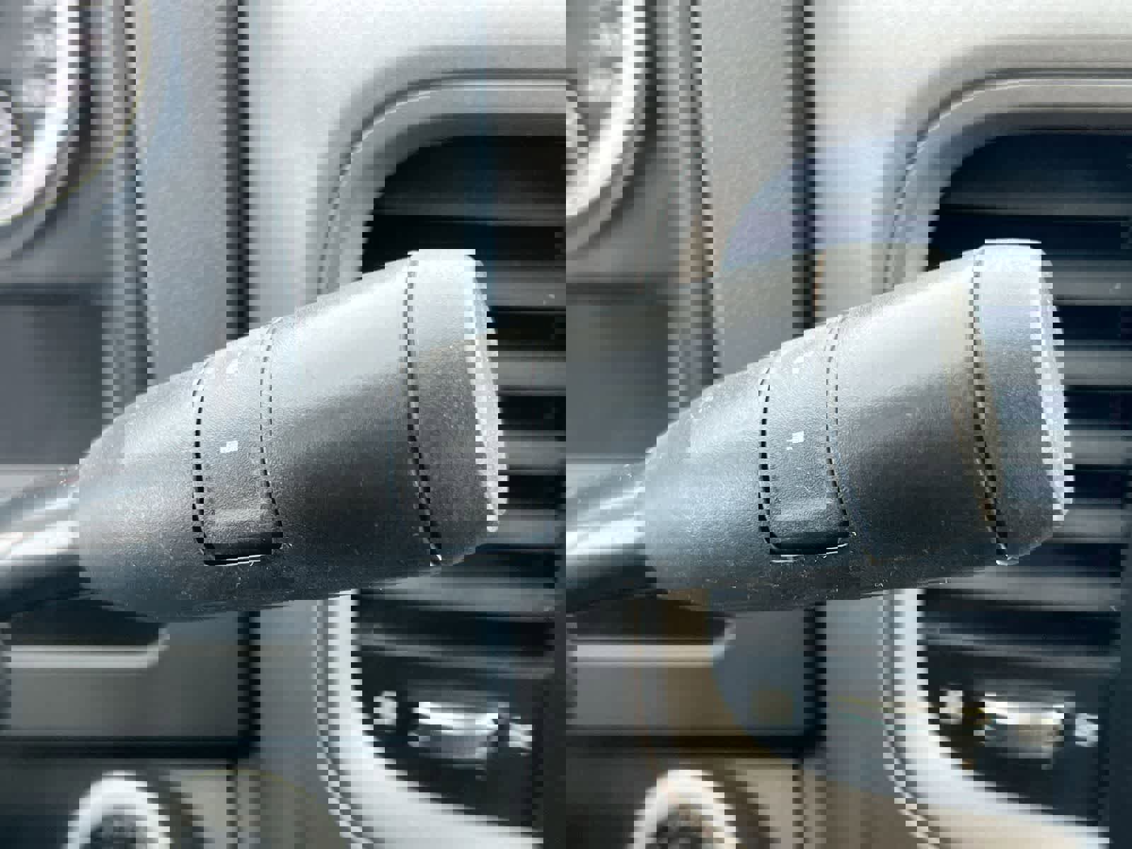 Used 2013 RAM 1500 Express image 30