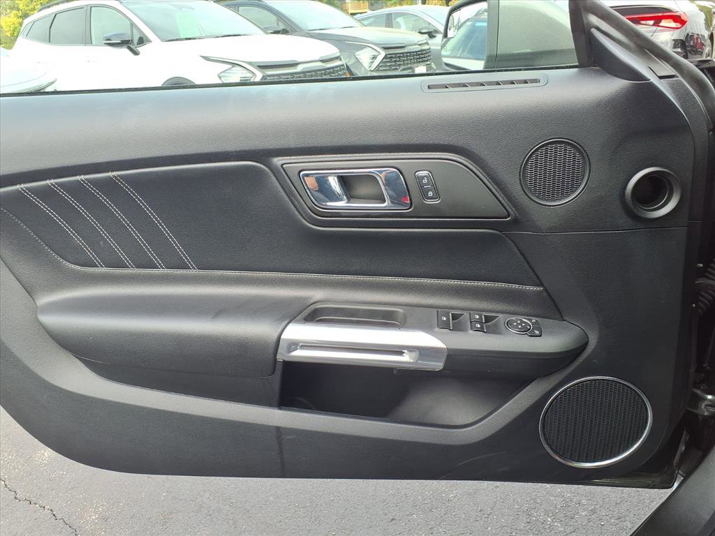 Used 2017 Ford Mustang GT Premium image 20