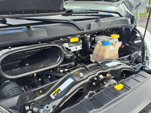 Used 2024 RAM ProMaster 2500 w/ Convenience Group image 17