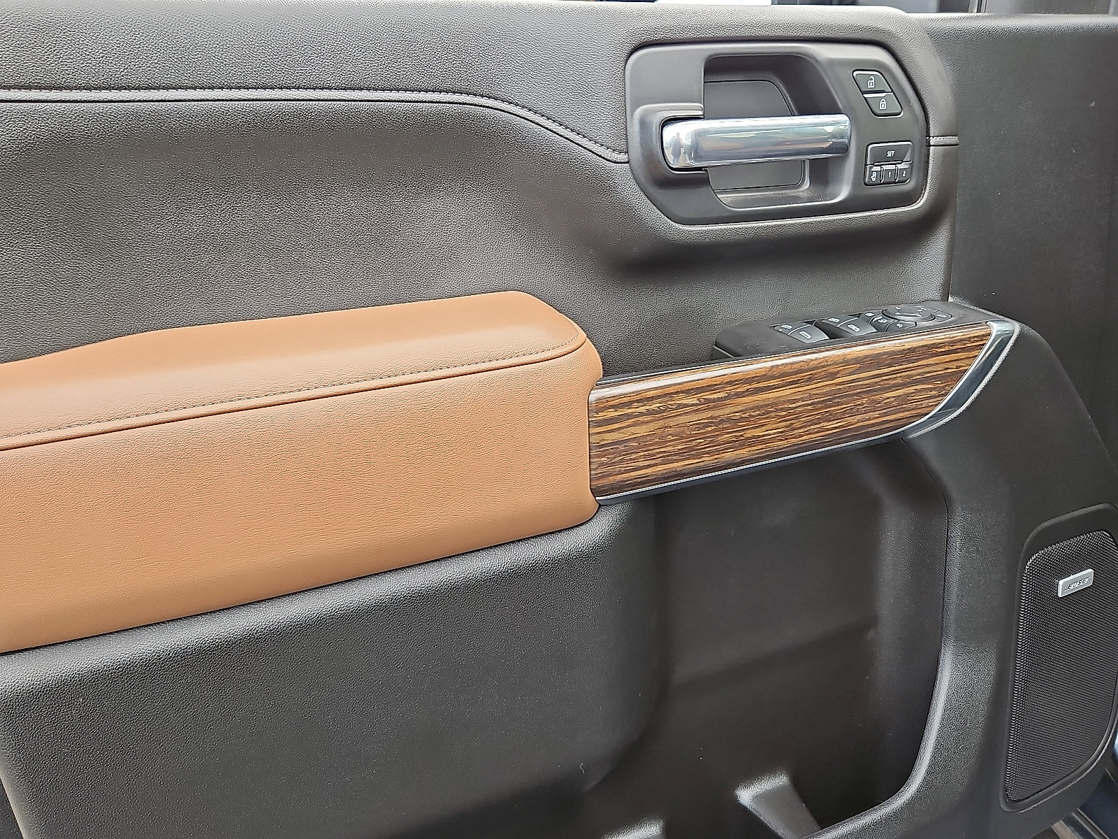 Certified 2020 Chevrolet Silverado 2500 High Country w/ Z71 Off-Road Package image 12