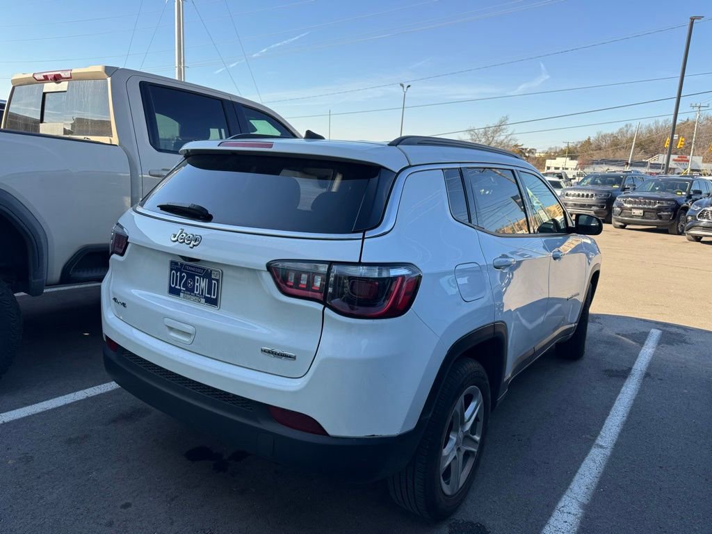 Used 2024 Jeep Compass Latitude image 8