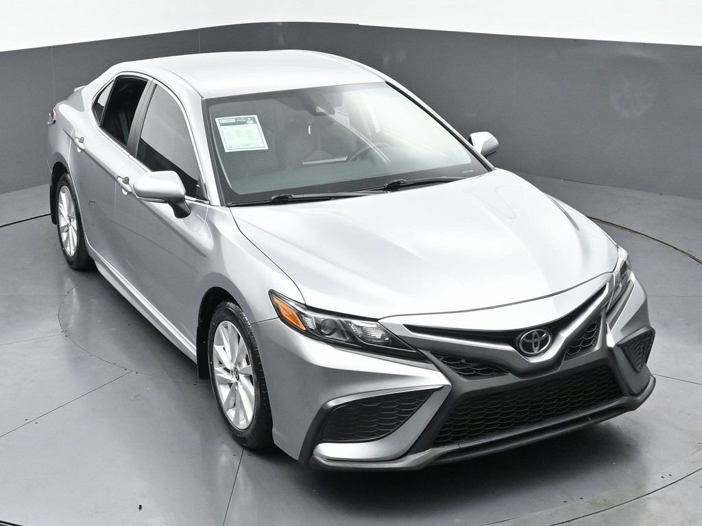 Used 2021 Toyota Camry SE image 37
