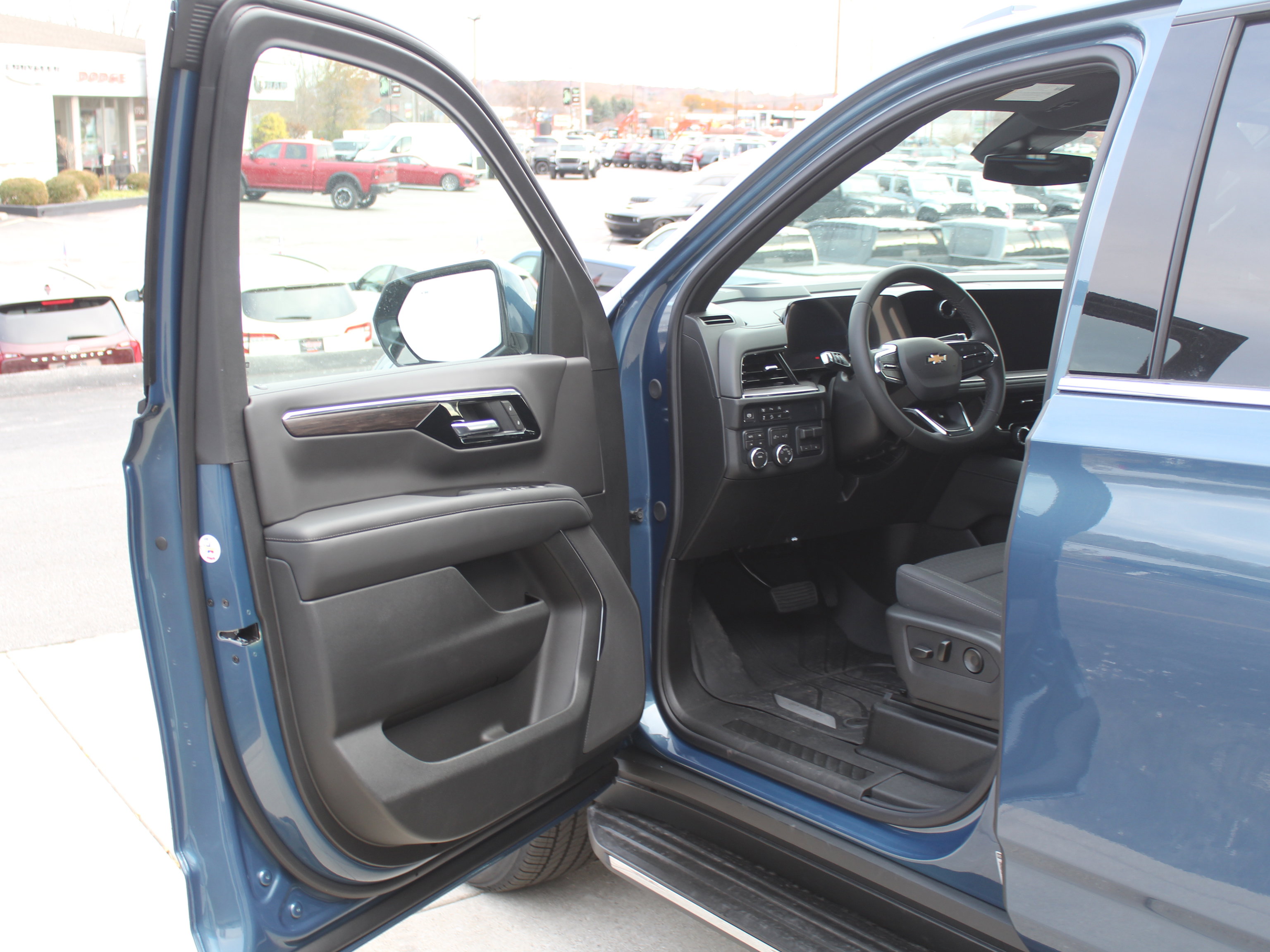 New 2026 Chevrolet Tahoe LS image 8