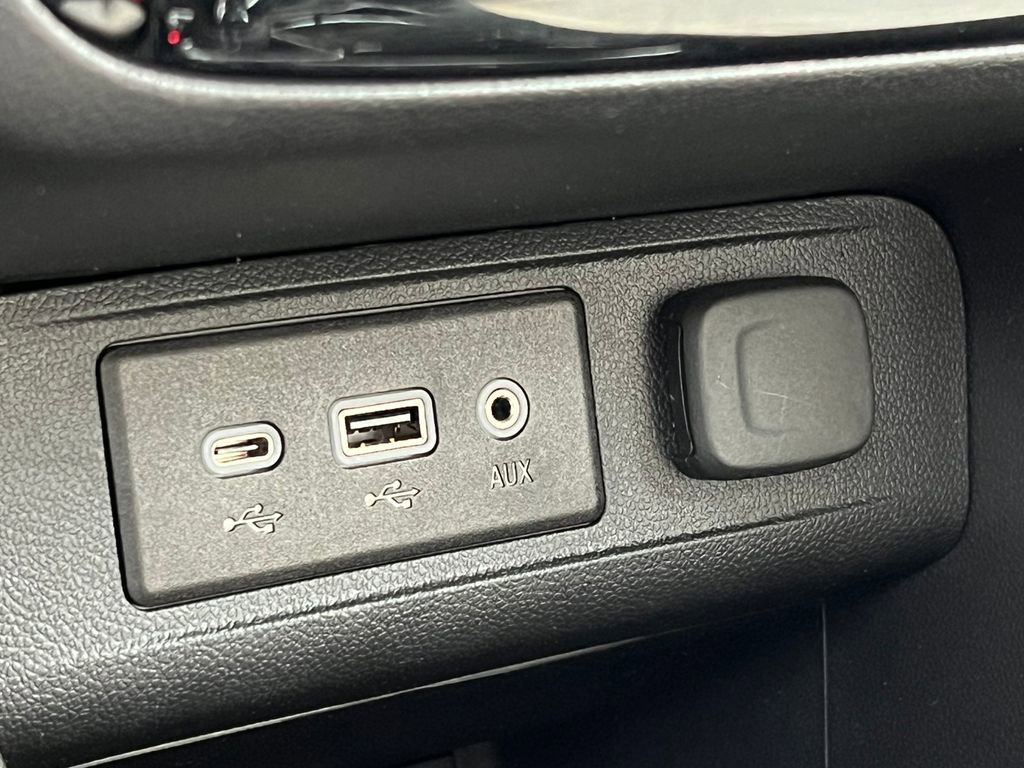 Certified 2023 Buick Encore GX Preferred w/ Cold Weather Comfort Package image 24