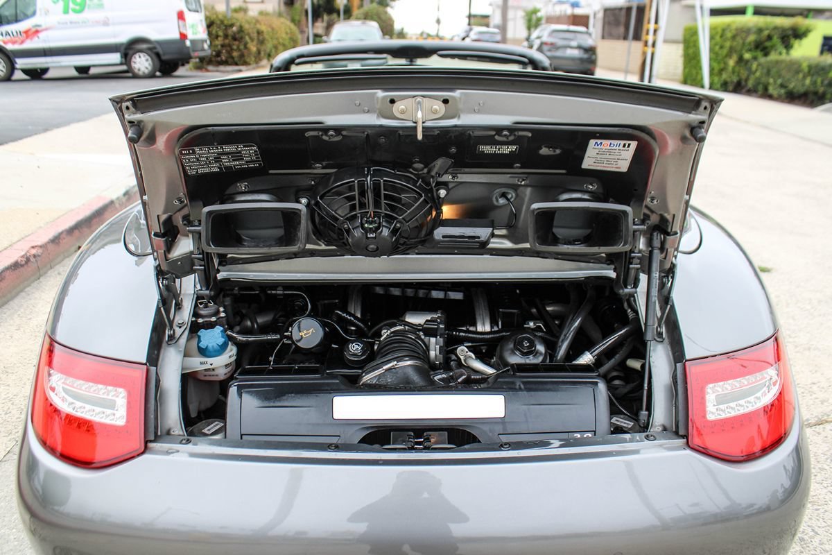 Used 2010 Porsche 911 Carrera S RWD image 31