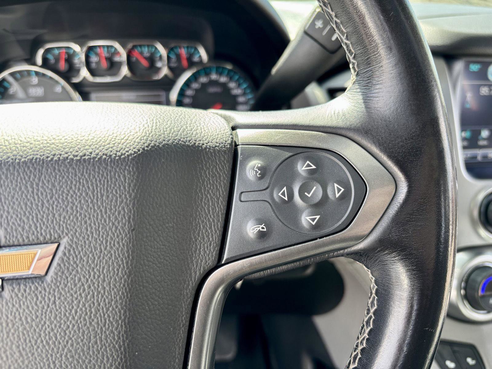 Used 2018 Chevrolet Suburban LT AWD/4WD image 20