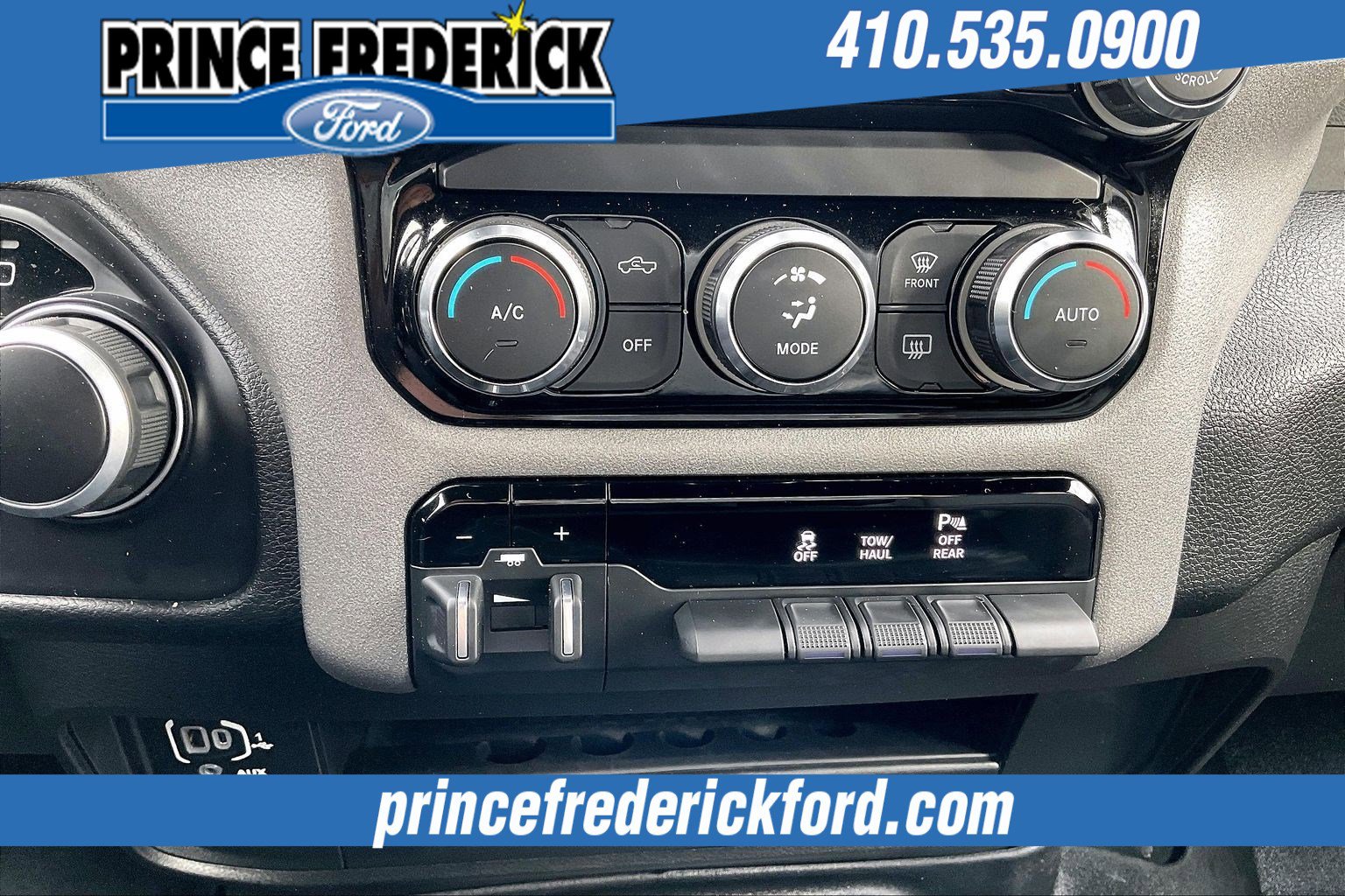 Used 2024 RAM 3500 Tradesman w/ Convenience Group image 29