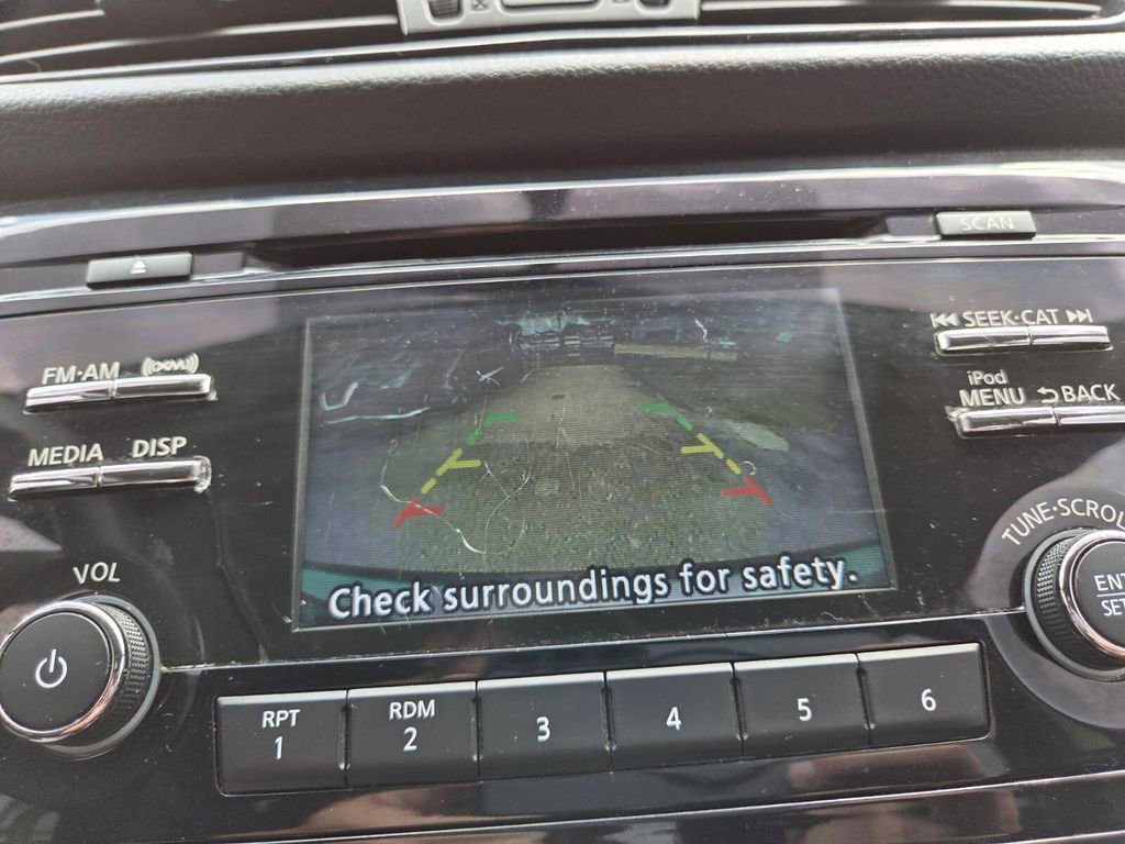 Used 2018 Nissan Rogue Sport SV image 30