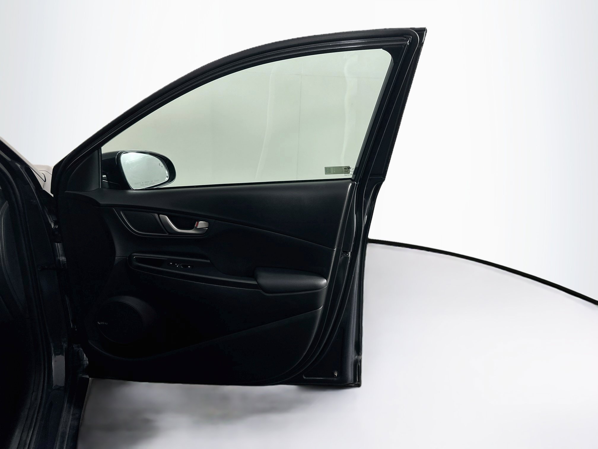 Used 2020 Hyundai Kona Limited w/ Cargo Package FWD image 31
