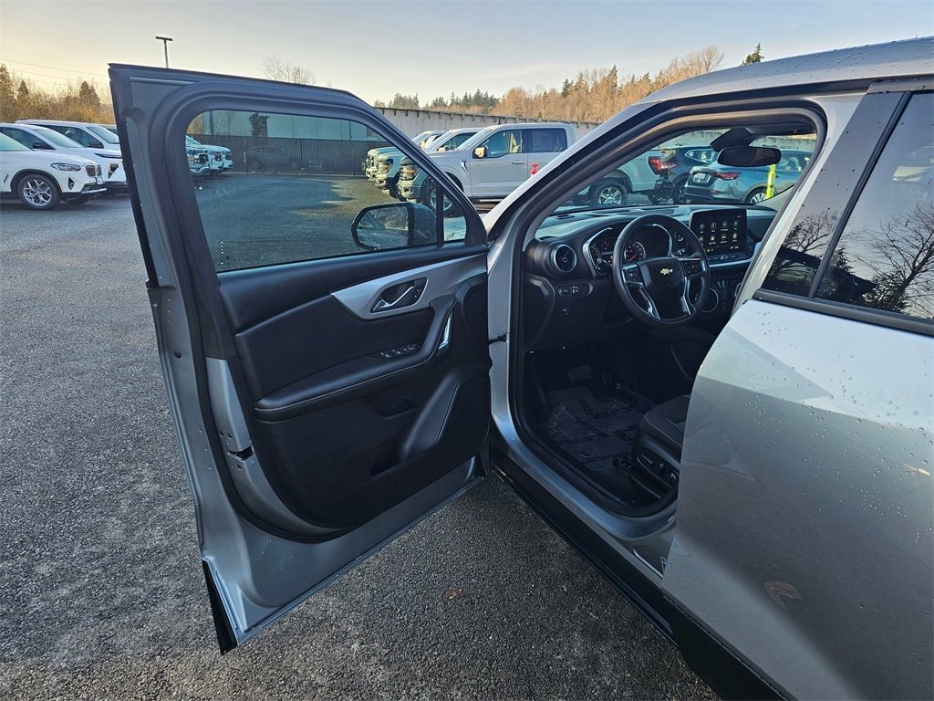 Used 2023 Chevrolet Blazer LT w/ Driver Confidence Package image 18