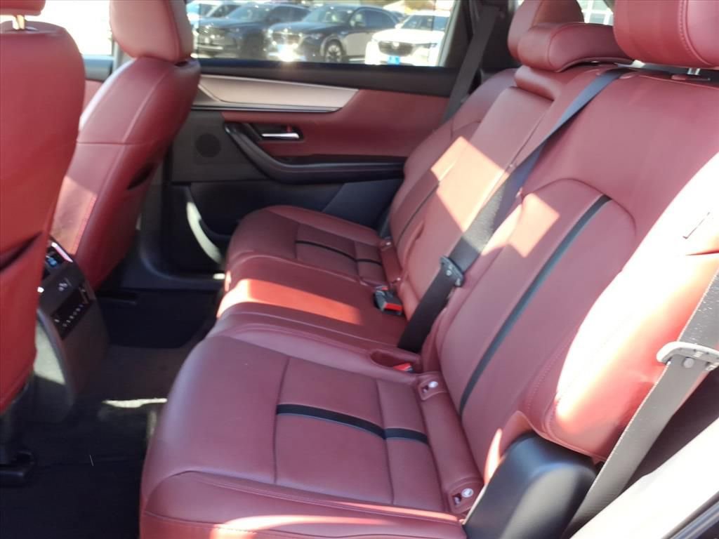 Used 2025 MAZDA CX-70 Plug-In Hybrid w/ Premium Plus image 15