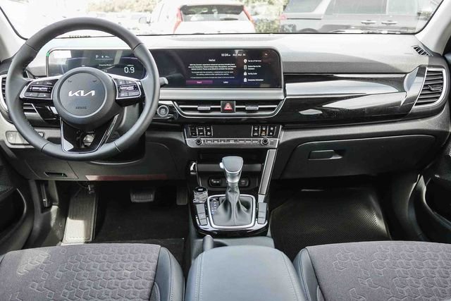 New 2026 Kia Seltos S FWD image 15