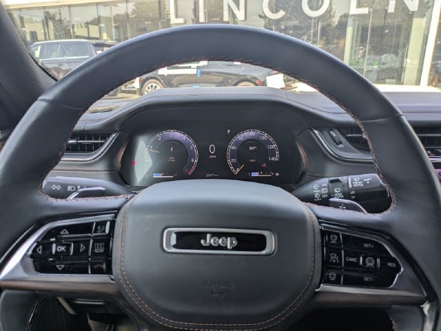 Used 2023 Jeep Grand Cherokee L Summit AWD/4WD image 14
