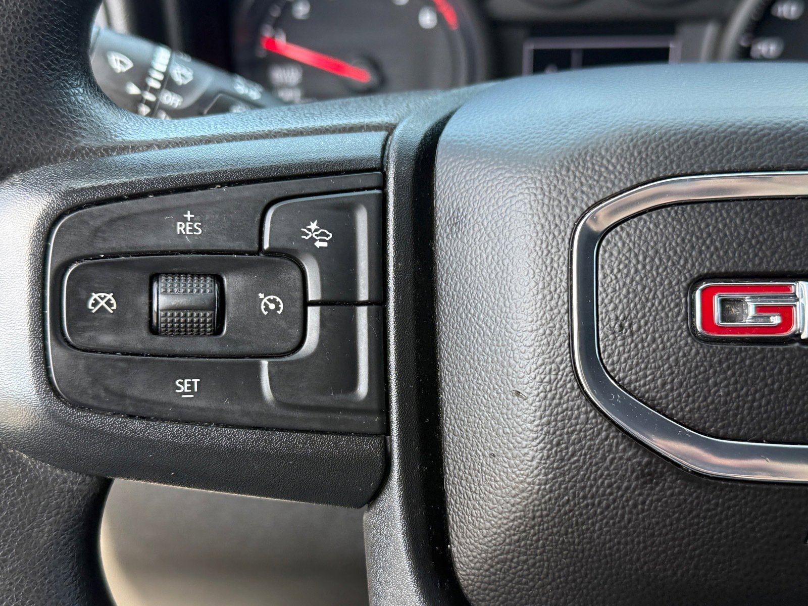 Used 2024 GMC Sierra 1500 Pro w/ Convenience Package image 13