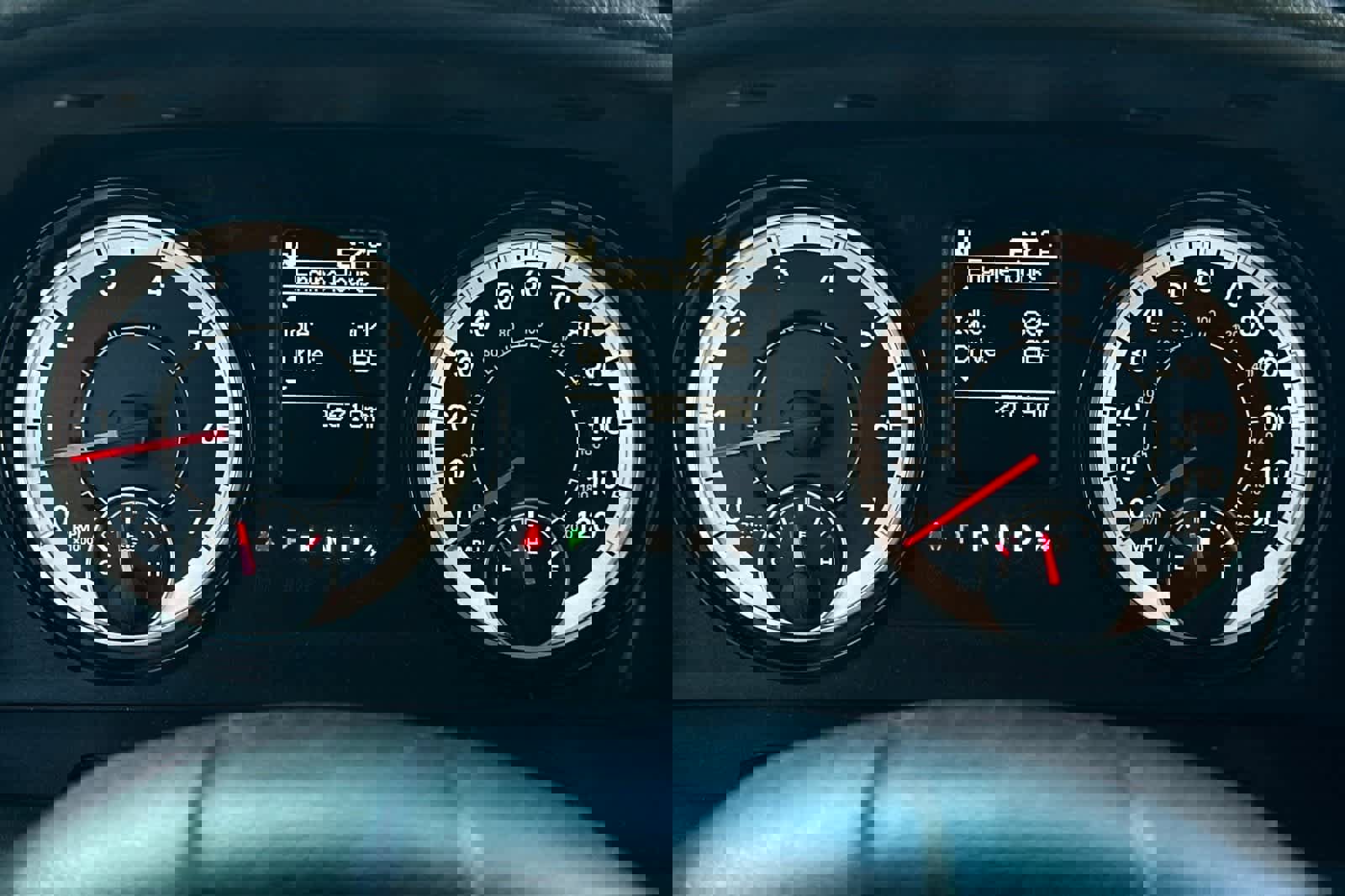 Used 2017 RAM 2500 Tradesman w/ Chrome Appearance Group image 26