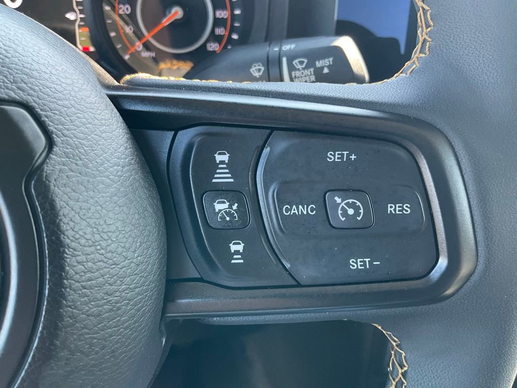 Used 2024 Jeep Gladiator Sport image 7