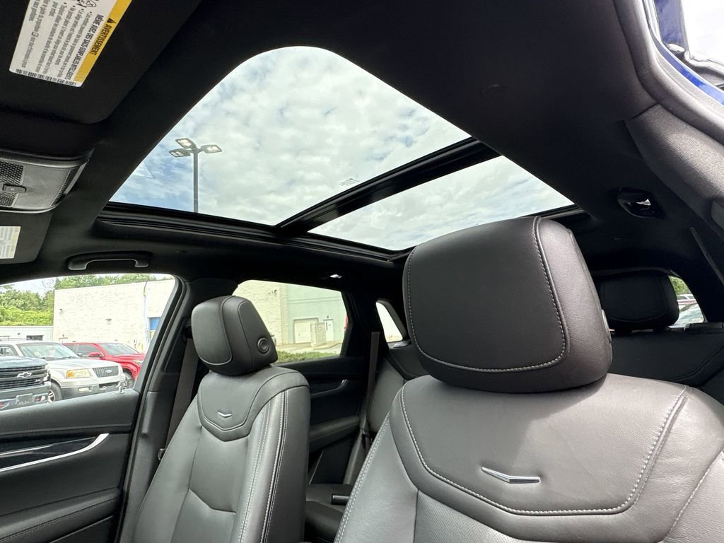 Certified 2024 Cadillac XT5 Premium Luxury w/ LPO, Floor Liner Package image 22