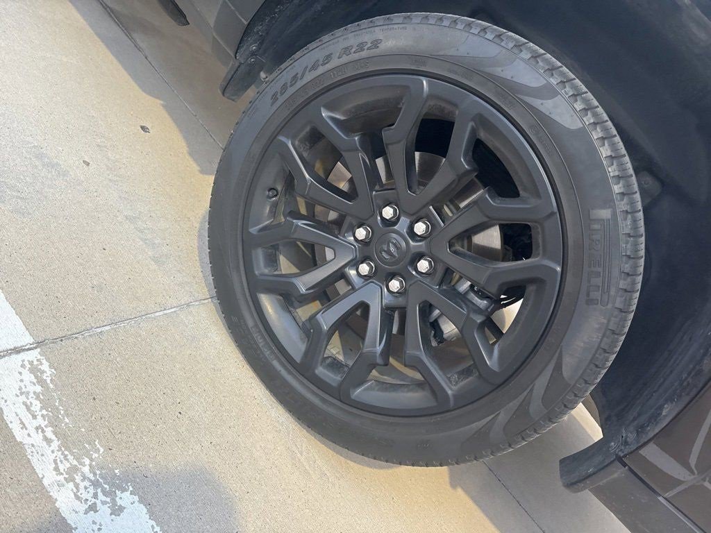 Used 2025 RAM 1500 Limited image 12