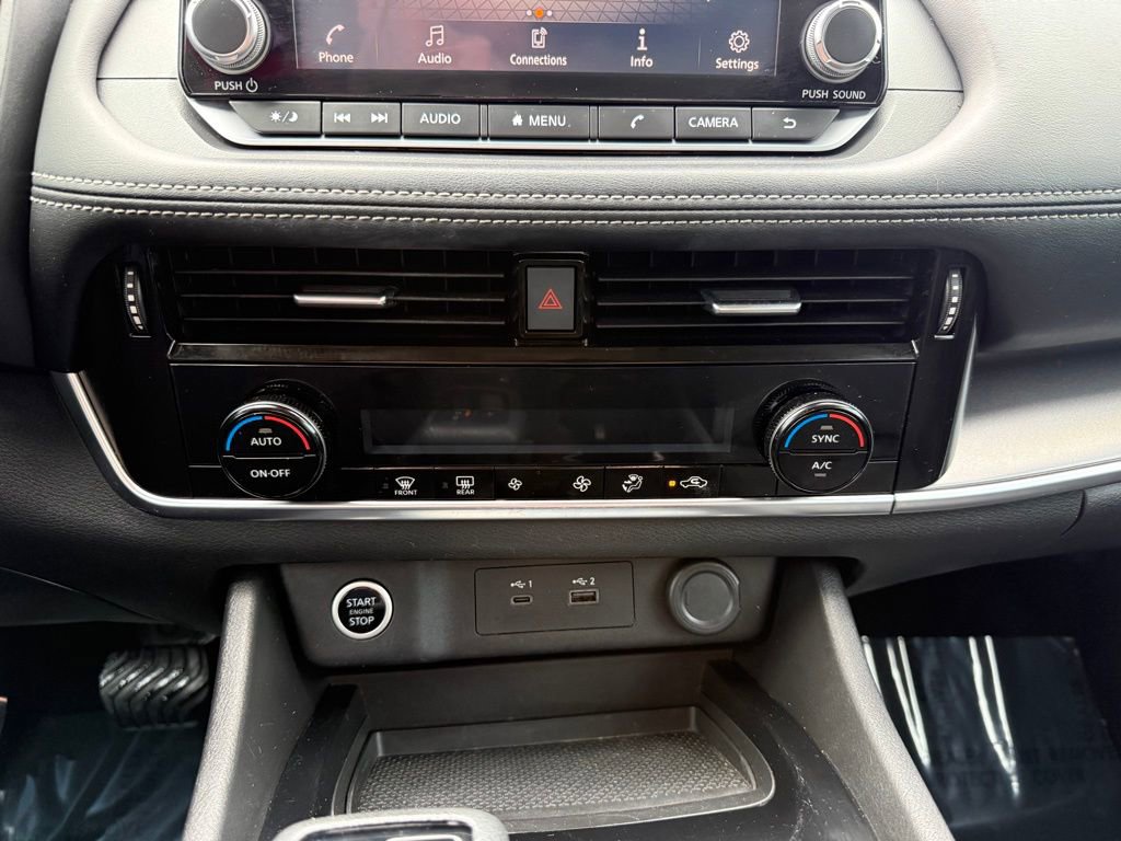 Used 2021 Nissan Rogue SV image 27