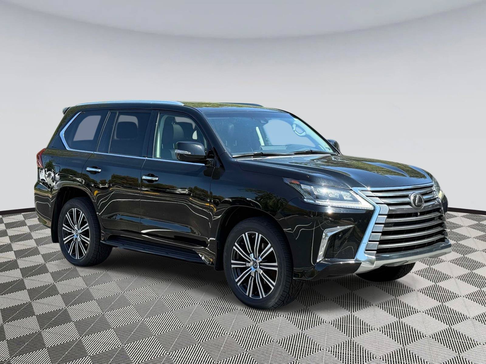 Used 2021 Lexus LX 570 4WD w/ Luxury Package