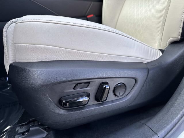 Certified 2024 Lexus RX 350 AWD w/ Convenience Package image 19