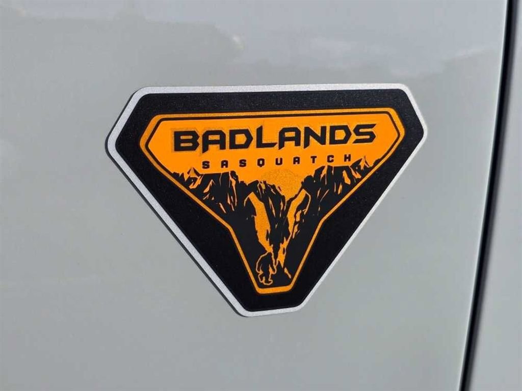 New 2026 Ford Bronco Badlands AWD/4WD image 14