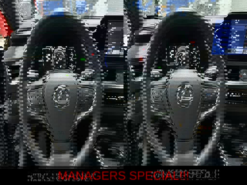 Used 2024 Lexus UX 250h AWD w/ Premium Package image 18