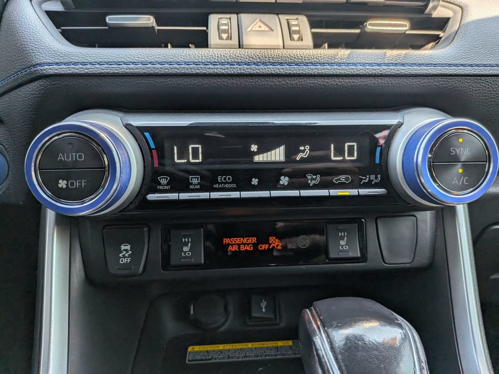 Used 2020 Toyota RAV4 XSE AWD/4WD image 21