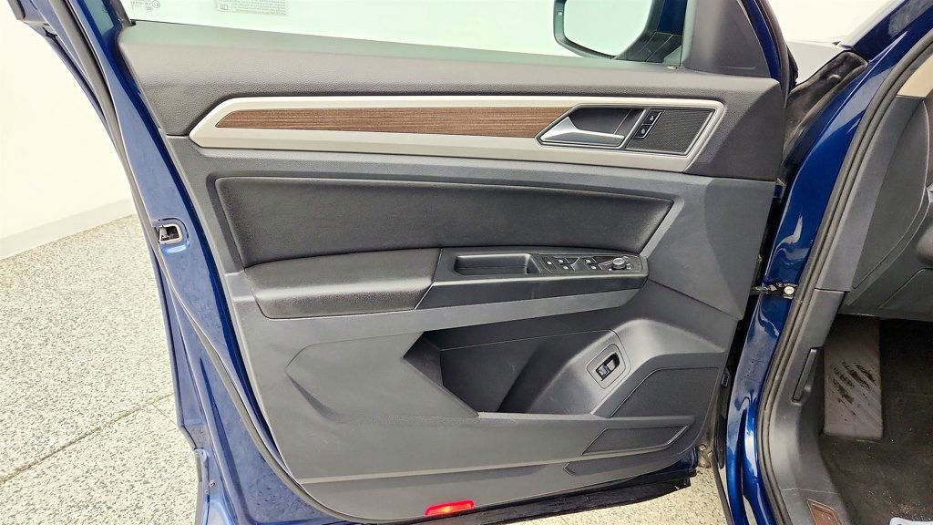 Used 2019 Volkswagen Atlas SEL AWD/4WD image 11