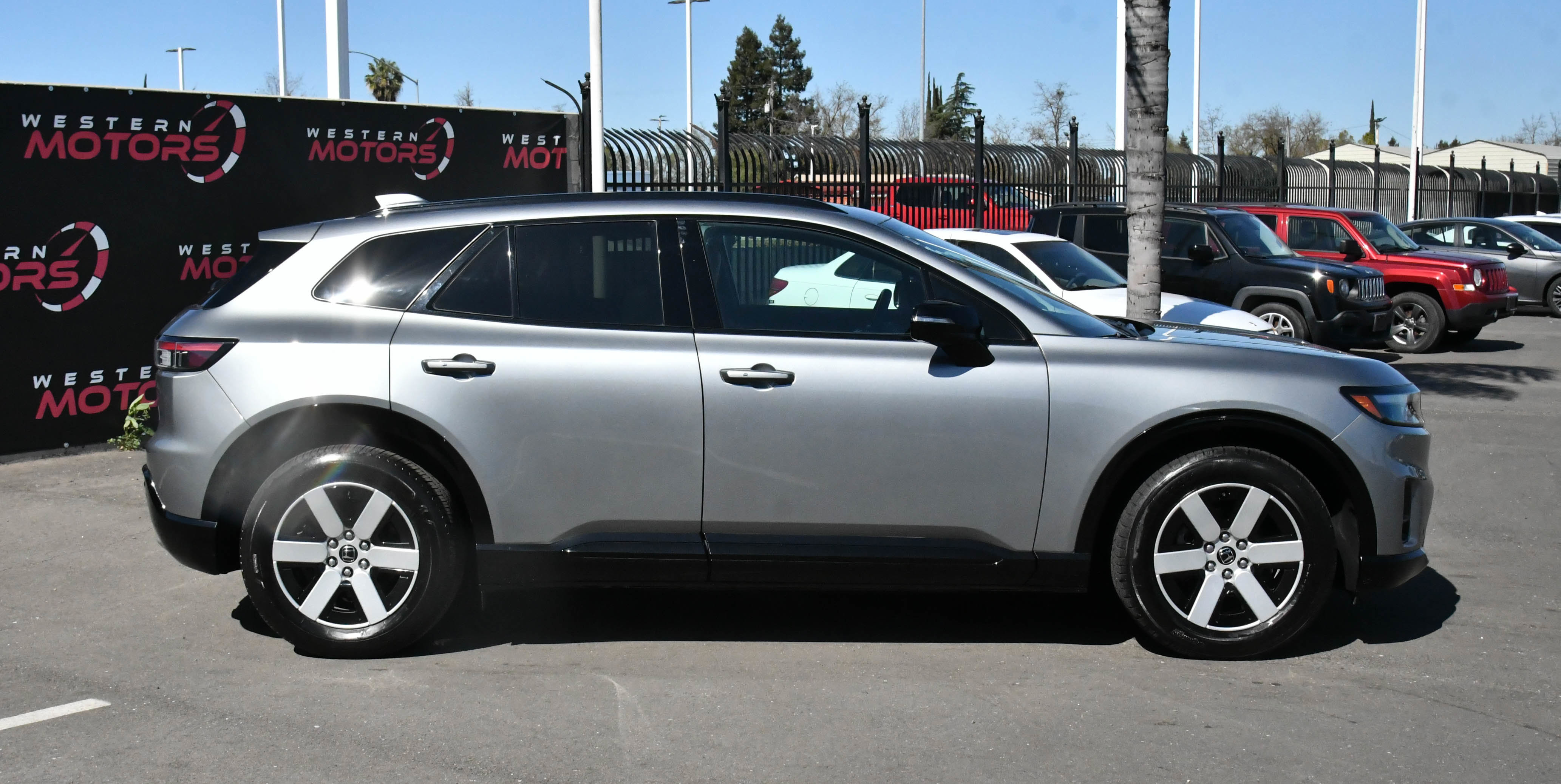 Used 2024 Honda Prologue Touring image 9