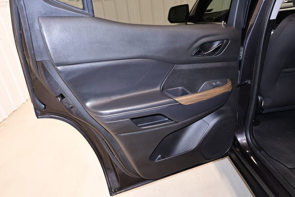 Used 2019 GMC Acadia SLE w/ Driver Alert Package I AWD/4WD image 16