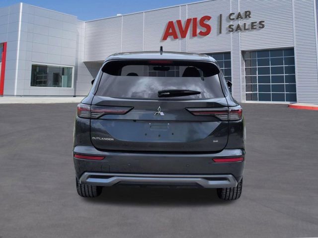 Used 2025 Mitsubishi Outlander SE FWD image 7