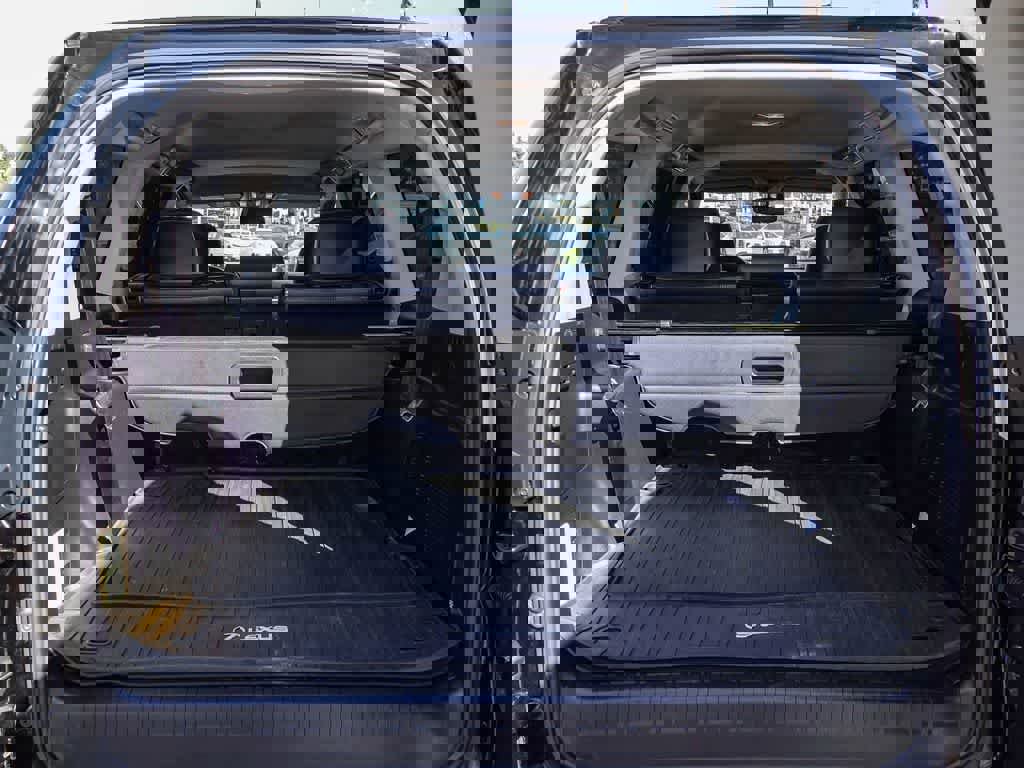 Used 2018 Lexus GX 460 Premium w/ Premium Package image 23