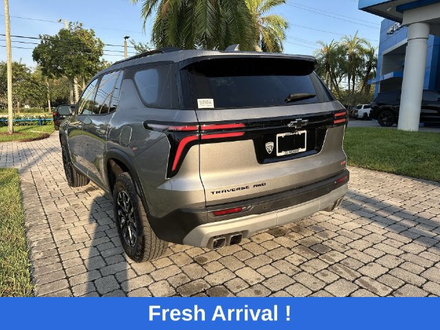 Used 2025 Chevrolet Traverse Z71 w/ Driver Confidence Package AWD/4WD image 35