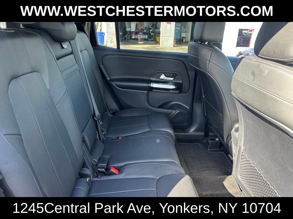 Used 2021 Mercedes-Benz GLB 250 4MATIC w/ Premium Package image 18