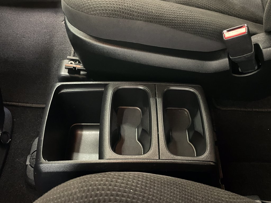Used 2018 Dodge Grand Caravan SE FWD image 31