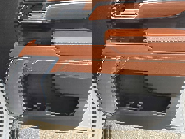 Used 2024 GMC Sierra 2500 Denali Ultimate image 6