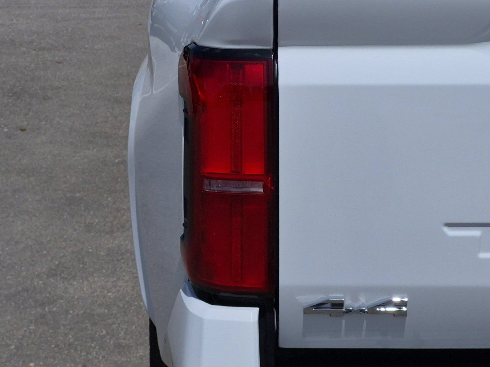 Certified 2025 Toyota Tacoma SR5 AWD/4WD image 23