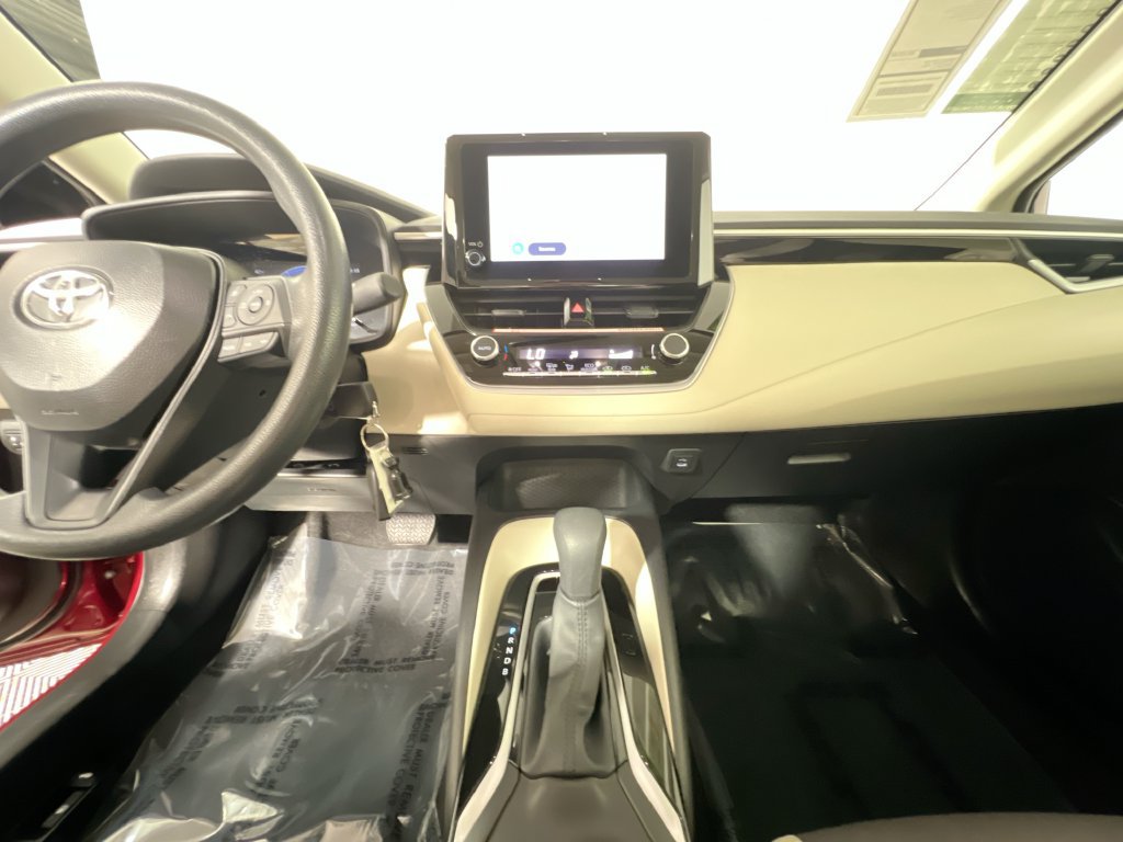 Used 2026 Toyota Corolla LE FWD image 22