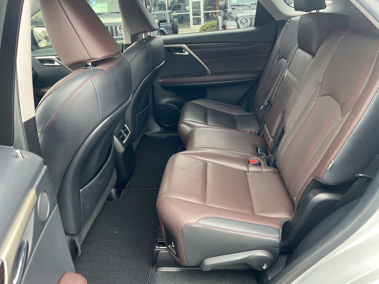 Used 2018 Lexus RX 350L FWD w/ Premium Package image 17