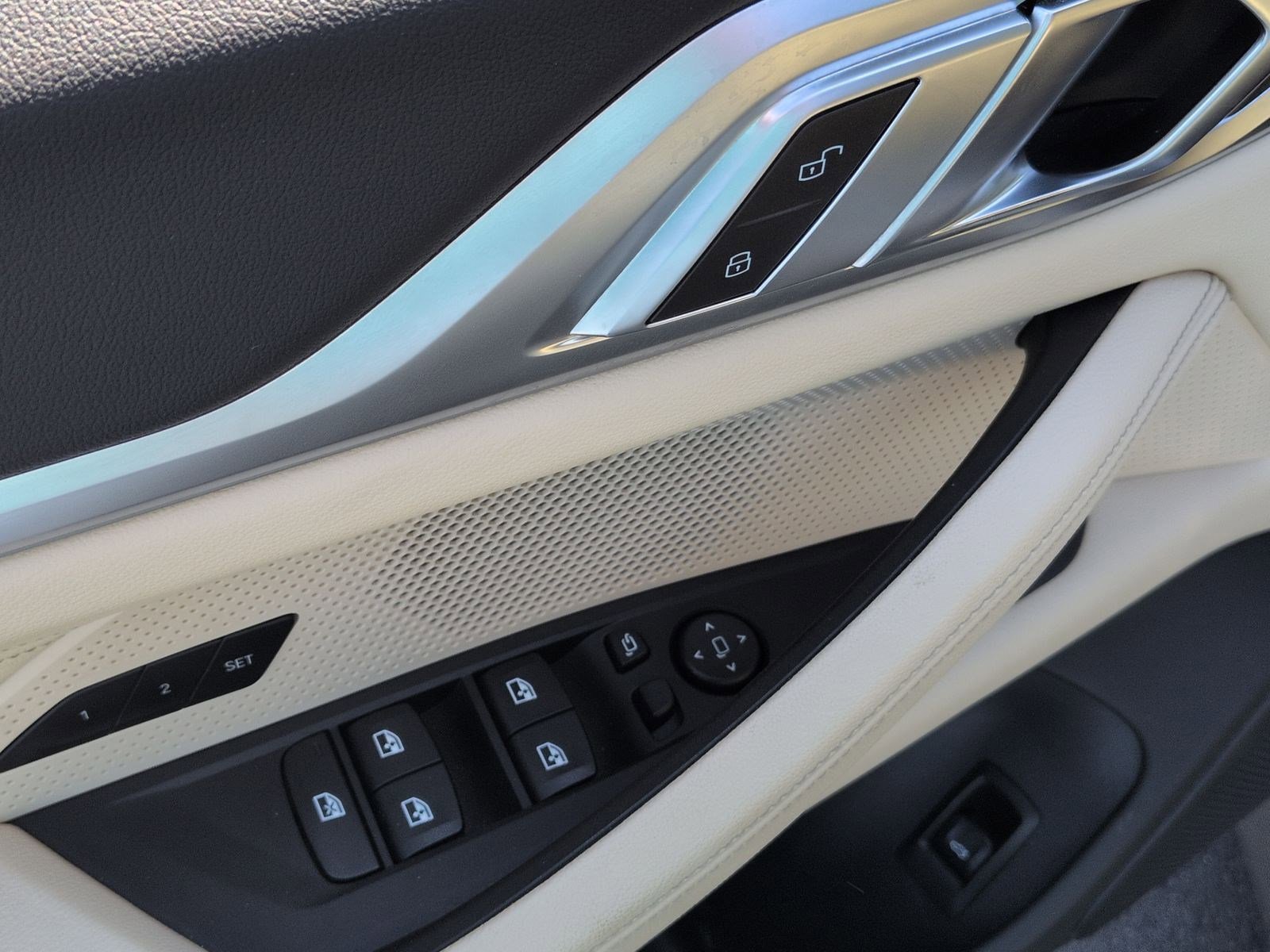 Certified 2023 BMW i4 eDrive35 image 17