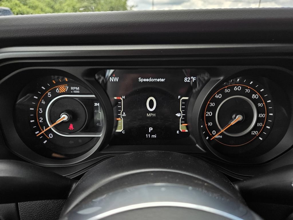 New 2025 Jeep Wrangler Unlimited Sahara AWD/4WD image 9