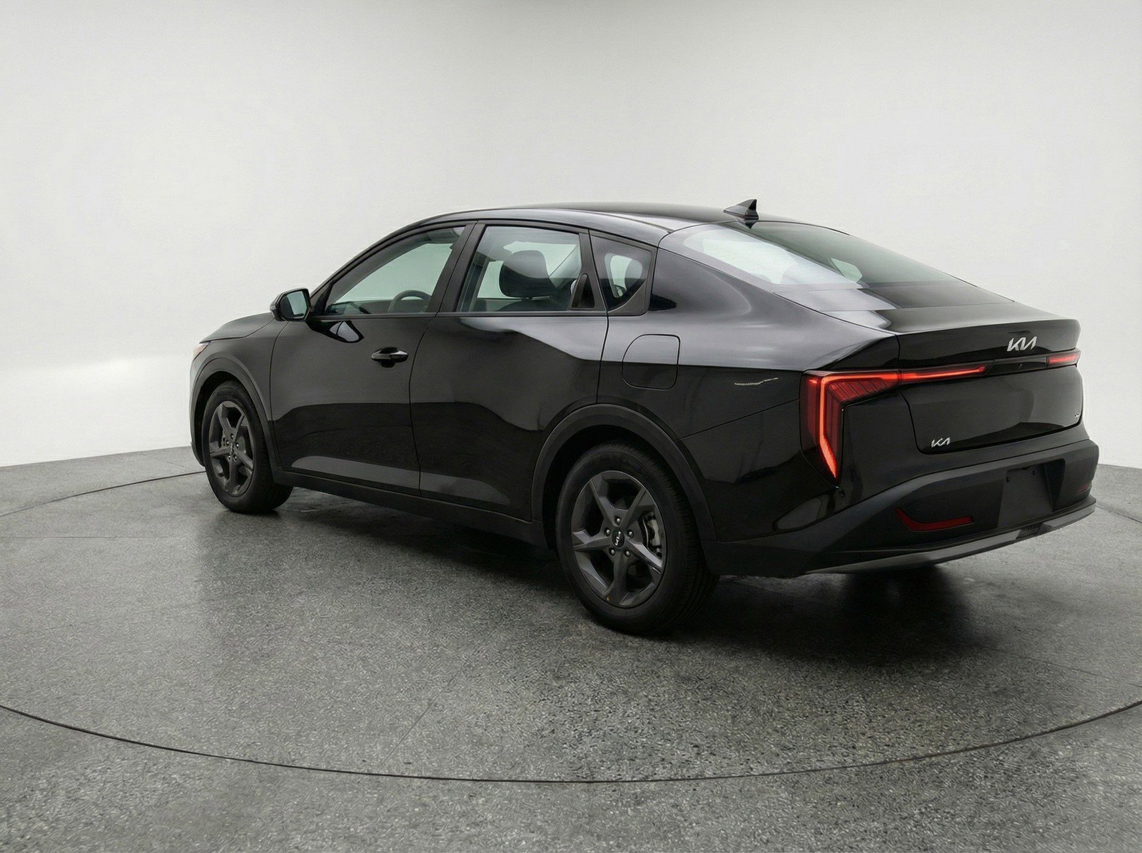 Used 2025 Kia K4 LXS image 6