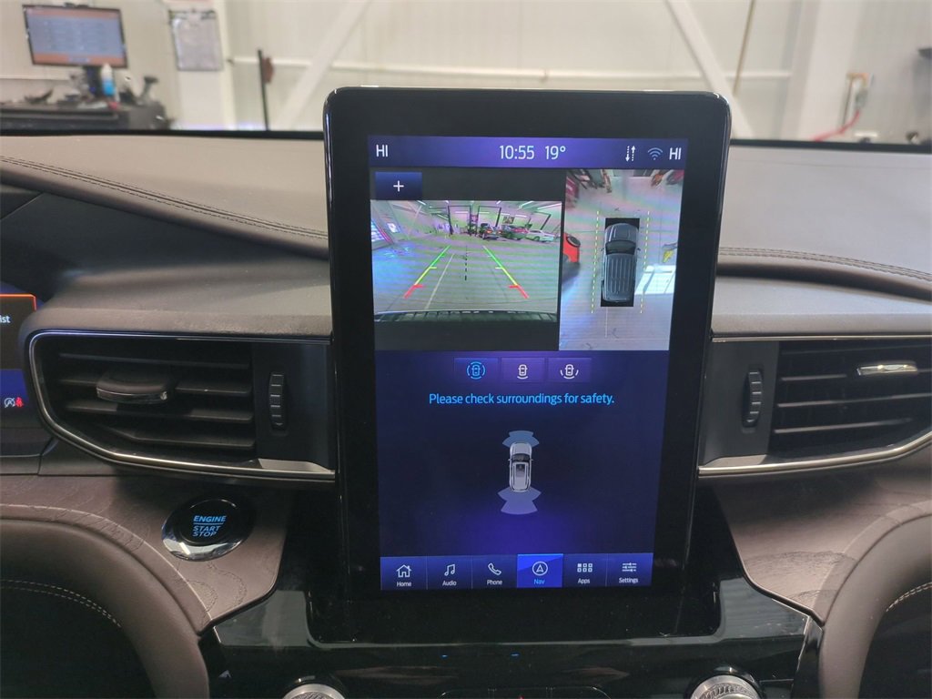 Used 2023 Ford Explorer Platinum w/ Technology Package image 26