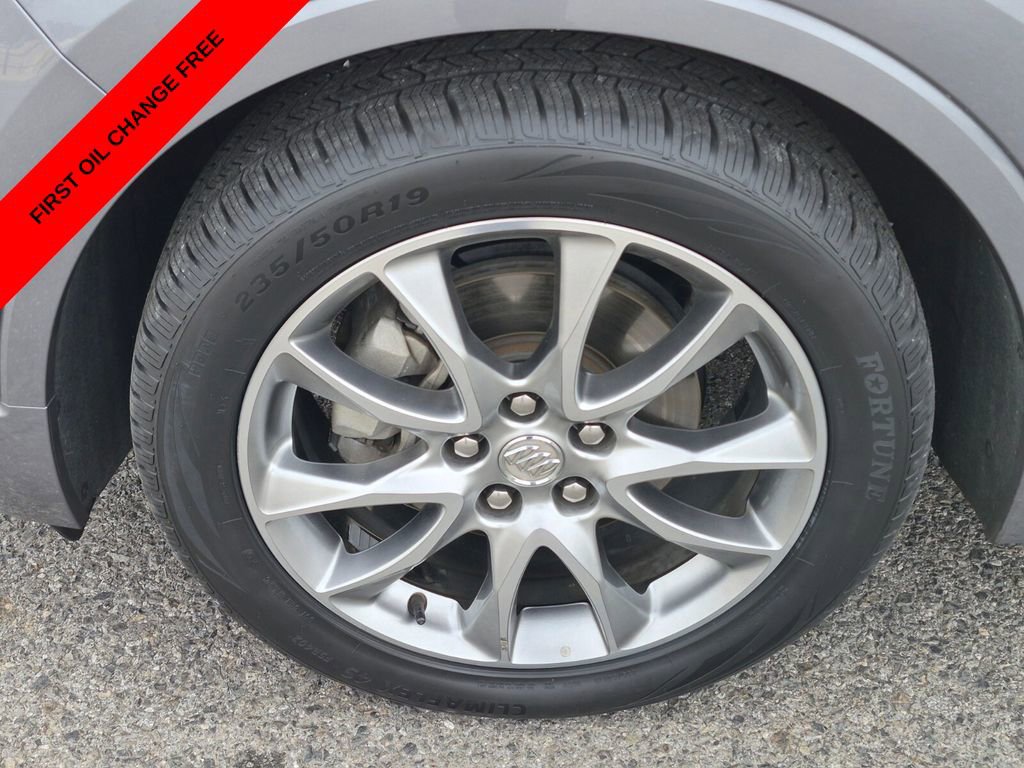 Used 2020 Buick Envision Essence w/ Experience Buick Package image 10