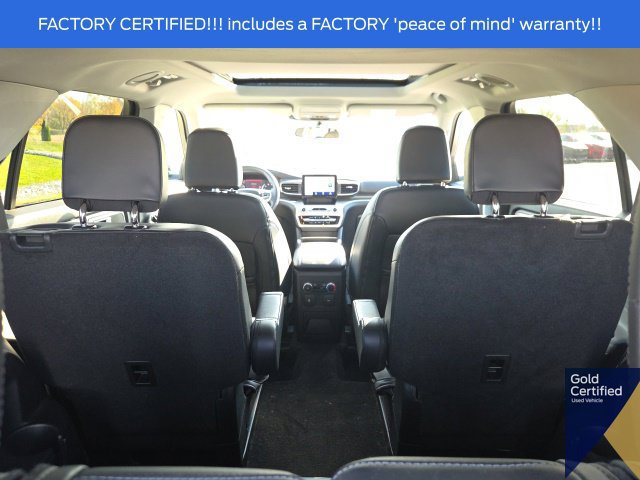 Used 2024 Ford Explorer XLT w/ Equipment Group 202A AWD/4WD image 12